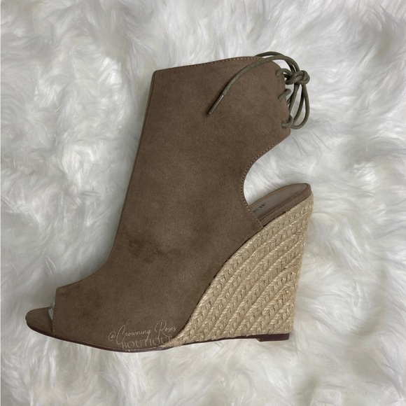 NWT Size 8.5 JustFab Taupe Suede Jacklin Peep Toe Open Heel Lace Up Wedge Sandal - Picture 4 of 10